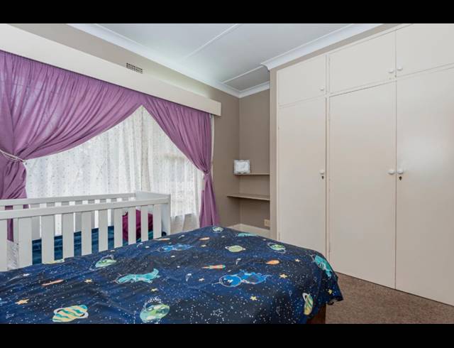 4 BEDROOM HOUSE FOR SALE IN PARKHILL GARDENS